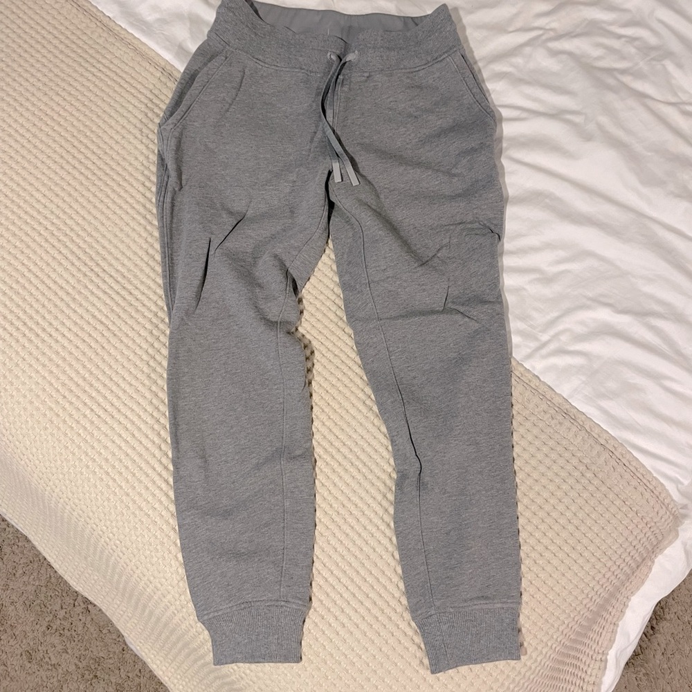 Lululemon ready to rulu jogger. Size 6.